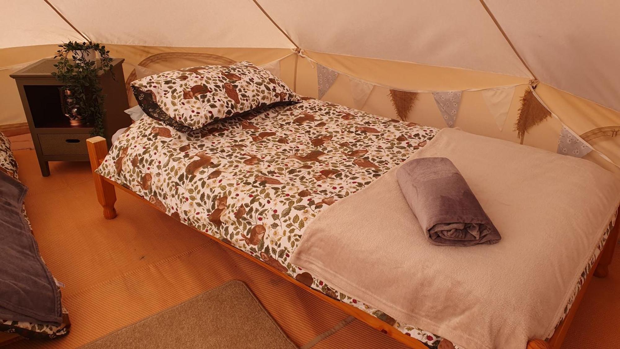 Calon Y Goedwig Glamping Hotel Llandovery Buitenkant foto
